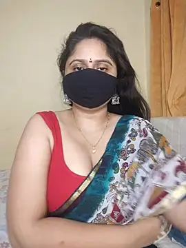 Snapshot of mouni499 chatting on 07.16.26 mouni499 online show from 07.16.26
