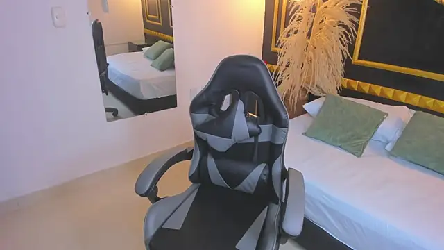 shanel smithh online show from 01.14.26