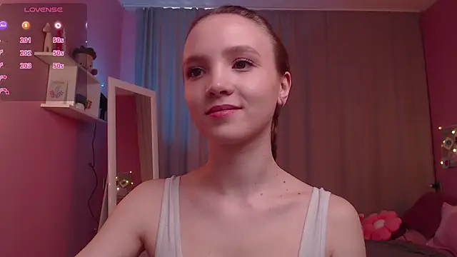 Adria Arjona online show from 04.11.26