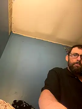 Snapshot of bigdaddyandqueenn chatting on 11.07.25 bigdaddyandqueenn online show from 11.07.25