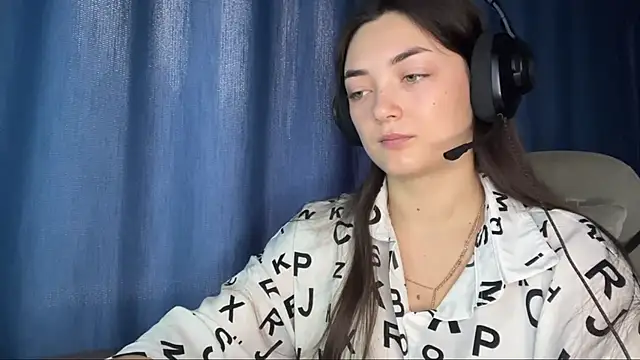 TwotyBright online show from 12.15.25