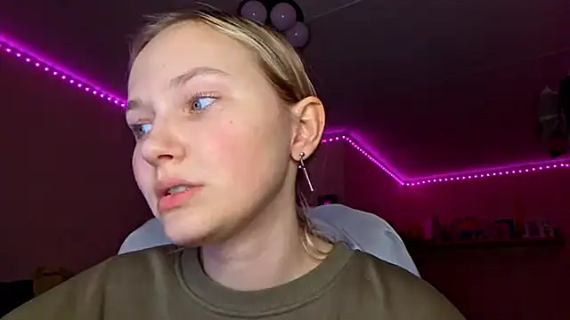 KarinRobertson online show from 02.08.26