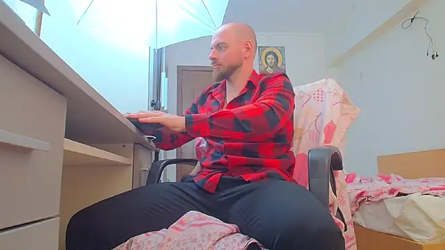 Ryanstone  online show from 04.22.26