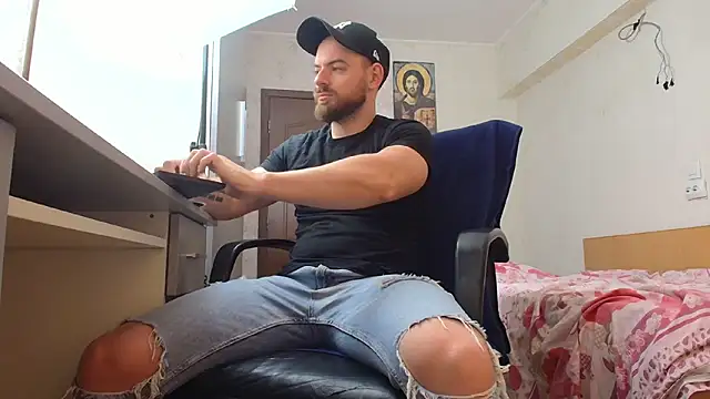 Snapshot of Ryanstone_ chatting on 06.01.26 Ryanstone online show from 06.01.26