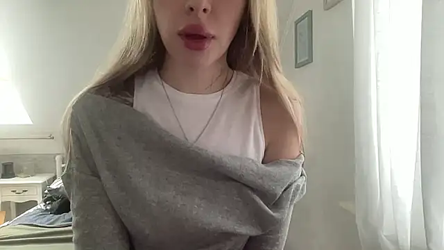 Snapshot of Angels__Share chatting on 11.22.25 Angels Share online show from 11.22.25