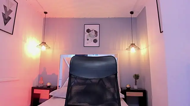 zoe-moreau online show from 02.20.26