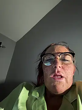 Snapshot of Angel-LinaX chatting on 02.01.26 Angel-LinaX online show from 02.01.26