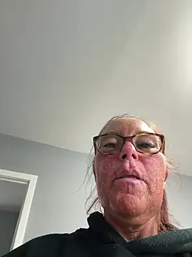 Snapshot of Angel-LinaX chatting on 03.22.26 Angel-LinaX online show from 03.22.26