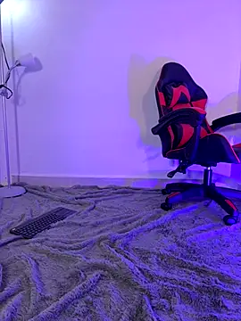 Snapshot of alexa_bluee chatting on 11.14.25 alexa bluee online show from 11.14.25