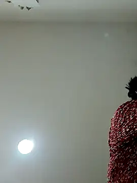 Snapshot of PaulinaLondra2 chatting on 11.09.25 PaulinaLondra2 online show from 11.09.25