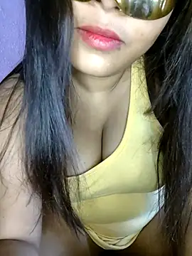 Snapshot of ANIMAA09 chatting on 11.17.25 ANIMAA09 online show from 11.17.25