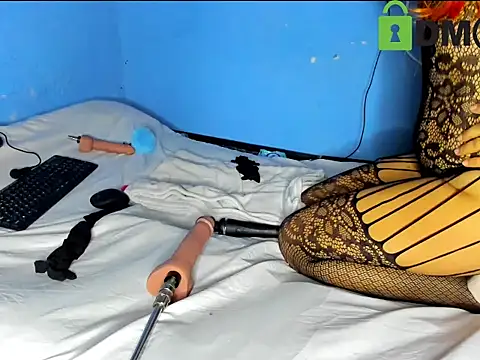 cristalsolei online show from 04.16.26