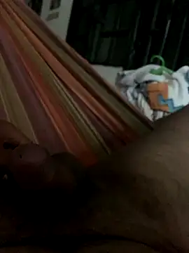 tuntuntiburon online show from 11.03.25