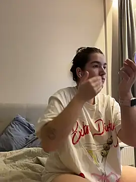 Snapshot of provocatrixxxx chatting on 11.20.25 provocatrixxxx online show from 11.20.25