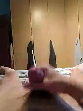 Snapshot of Cini75 chatting on 12.18.25 Cini75 online show from 12.18.25