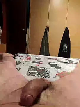 Snapshot of Cini75 chatting on 12.21.25 Cini75 online show from 12.21.25