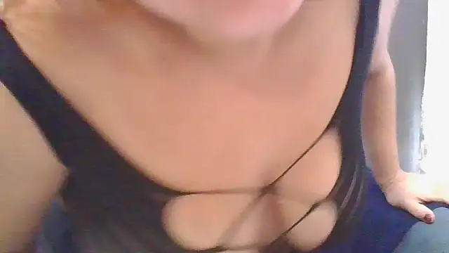 Snapshot of Eclipsedice chatting on 12.20.25 Eclipsedice online show from 12.20.25