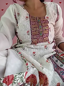 Snapshot of Saniya76 chatting on 06.19.26 Saniya76 online show from 06.19.26