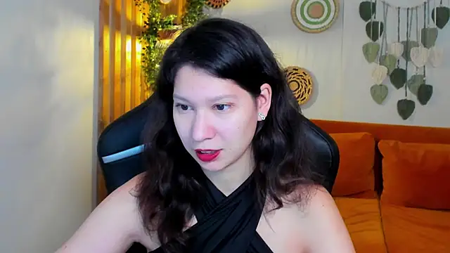 SaraDenars online show from 11.05.25