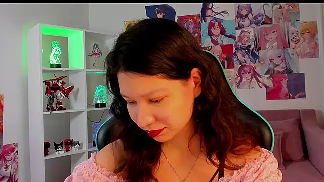 SaraDenars online show from 11.28.25