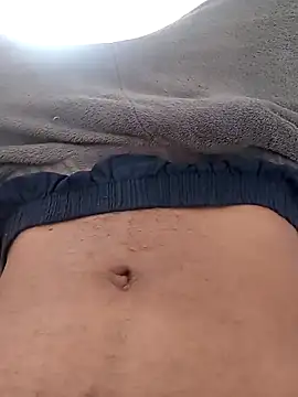 UNCLEZESTYY online show from 11.20.25