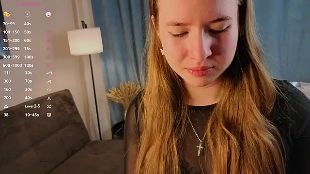 Snapshot of MowasaBritten chatting on 02.17.26 MowasaBritten online show from 02.17.26