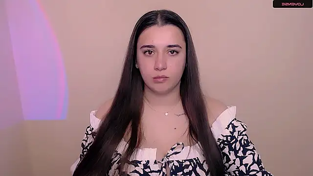 Snapshot of AlinaDoll_ chatting on 04.22.26 AlinaDoll online show from 04.22.26