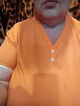 Snapshot of MyHoneyKira chatting on 11.13.25 MyHoneyKira online show from 11.13.25