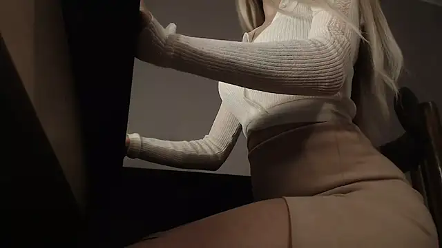 charm  me online show from 02.07.26