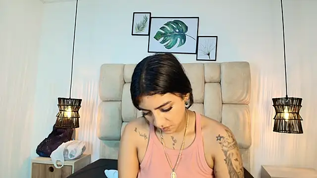 Snapshot of KimberlyFox_t chatting on 06.05.26 KimberlyFox t online show from 06.05.26