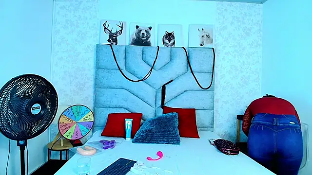 Snapshot of KimberlyFox_t chatting on 06.19.26 KimberlyFox t online show from 06.19.26