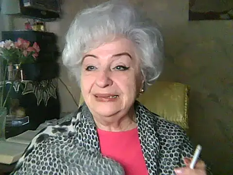 Snapshot of ValeriaKroww chatting on 04.26.26 ValeriaKroww online show from 04.26.26