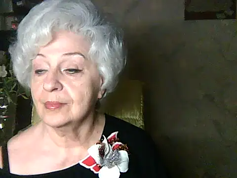 Snapshot of ValeriaKroww chatting on 05.20.26 ValeriaKroww online show from 05.20.26