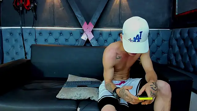 Snapshot of Kevinperlas chatting on 11.07.25 Kevinperlas online show from 11.07.25