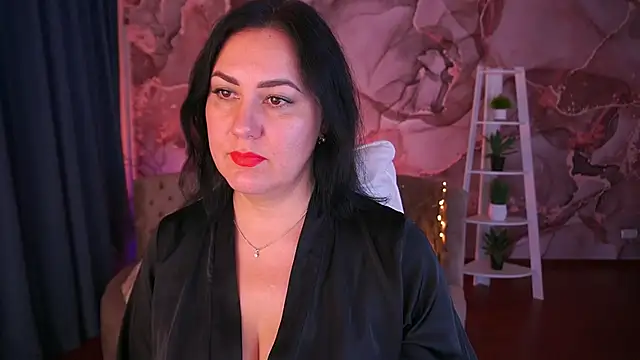 VelvetLuck online show from 11.18.25