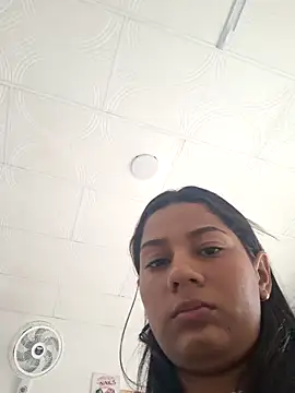 lapicarona18 online show from 12.20.25