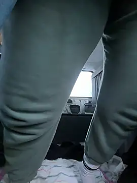 Snapshot of FreakyDreama chatting on 02.13.26 FreakyDreama online show from 02.13.26