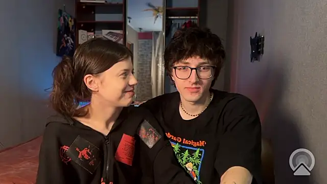 Snapshot of t_files_x chatting on 02.04.26 t files x online show from 02.04.26