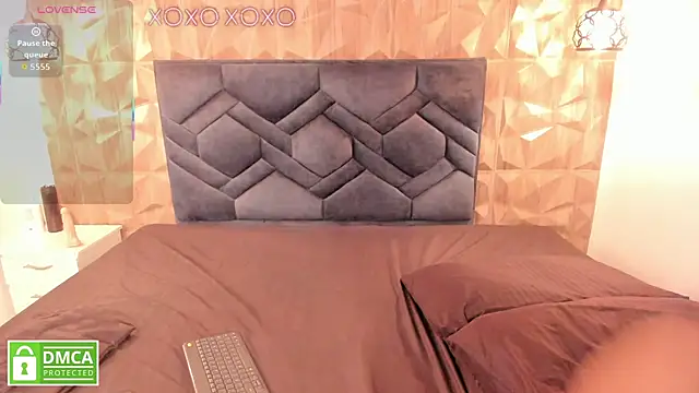 Kiara velvet   online show from 02.13.26