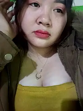 Bee-bgolden online show from 12.19.25