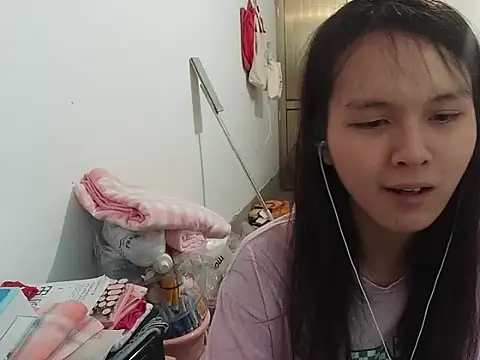 Snapshot of RebelAura chatting on 07.12.26 RebelAura online show from 07.12.26