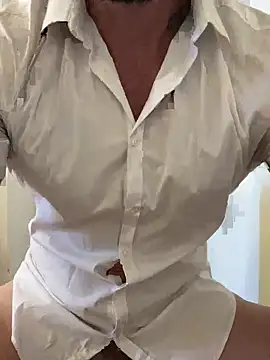 Snapshot of hommedure75 chatting on 11.04.25 hommedure75 online show from 11.04.25