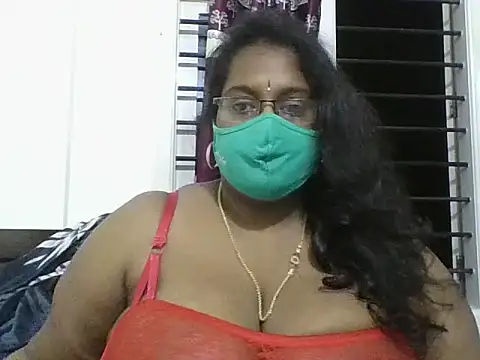 hootypriya online show from 11.26.25