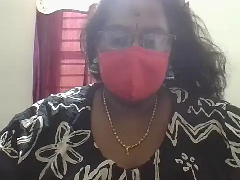 hootypriya online show from 04.20.26