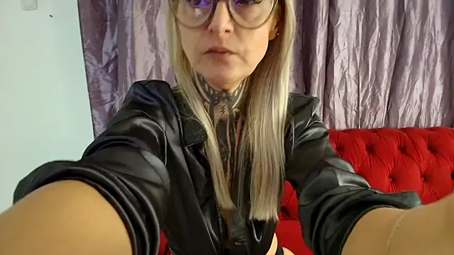 TattooTemptress online show from 11.16.25