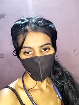 Snapshot of Thaper_Meera2 chatting on 04.26.26 Thaper Meera2 online show from 04.26.26