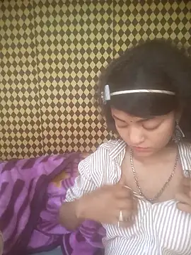 Snapshot of Freakingromance chatting on 04.02.26 Freakingromance online show from 04.02.26