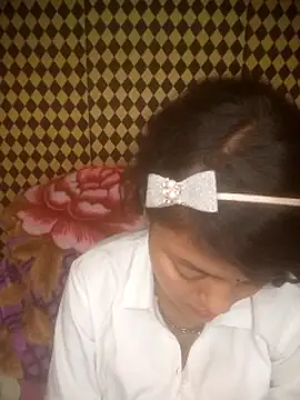 Snapshot of Freakingromance chatting on 04.05.26 Freakingromance online show from 04.05.26