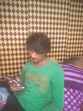 Snapshot of Freakingromance chatting on 04.13.26 Freakingromance online show from 04.13.26