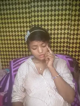 Snapshot of Freakingromance chatting on 04.14.26 Freakingromance online show from 04.14.26